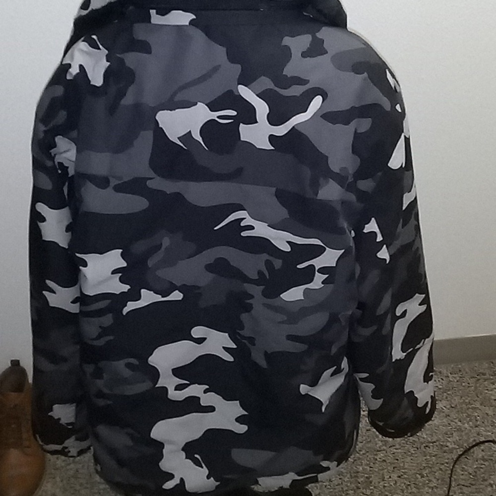 Camouflage Coat - Picture 8 of 12